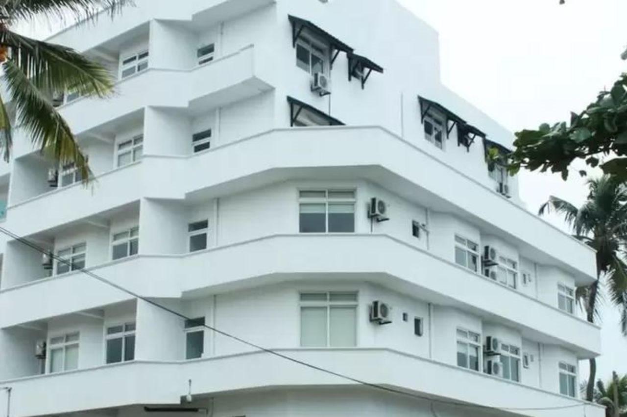 Sai Sea City Hotel Colombo Exterior photo