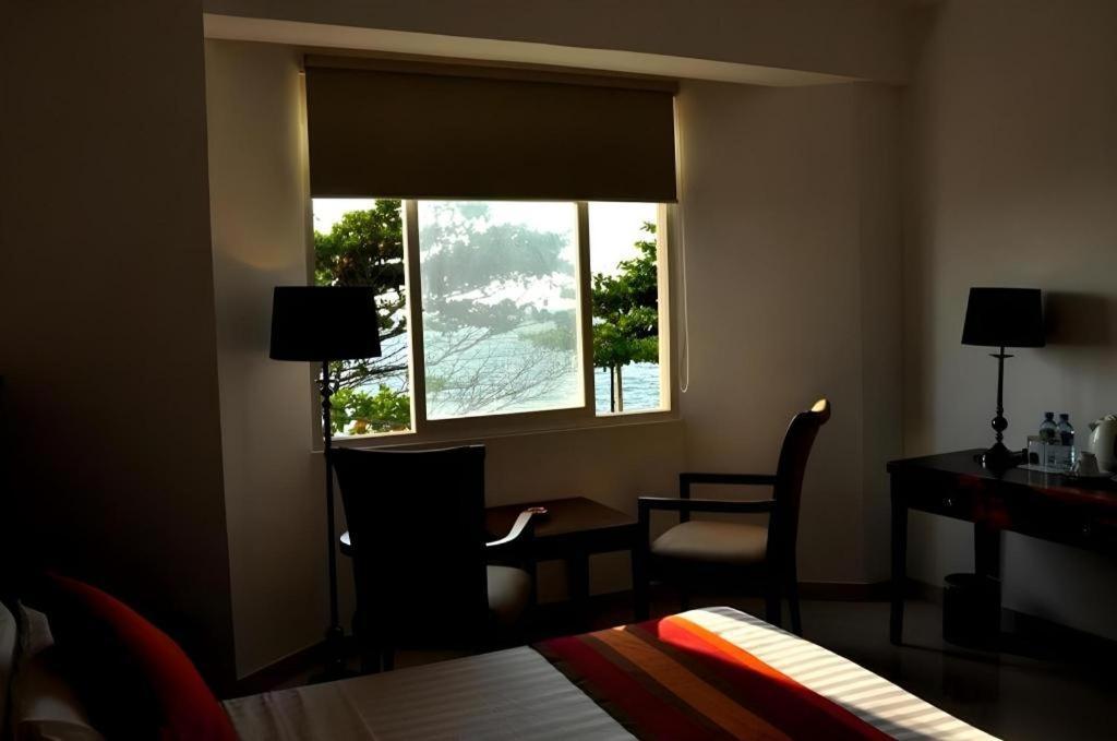 Sai Sea City Hotel Colombo Exterior photo