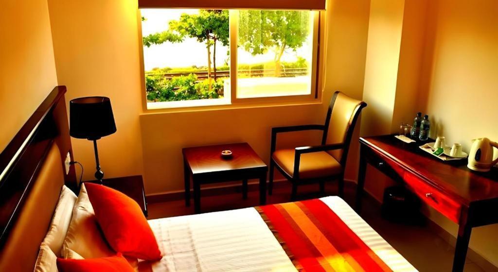 Sai Sea City Hotel Colombo Exterior photo