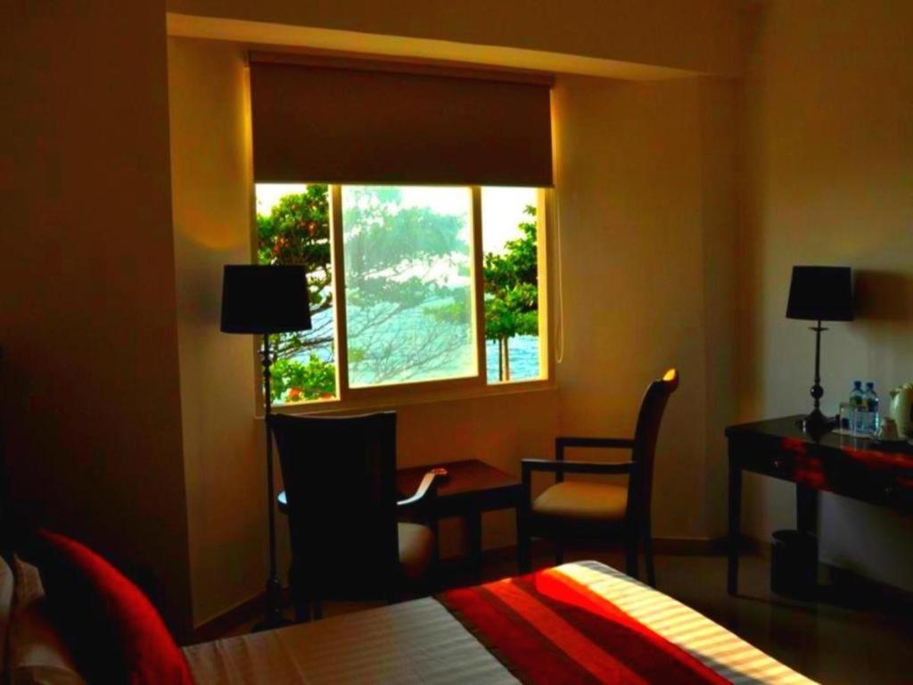 Sai Sea City Hotel Colombo Exterior photo