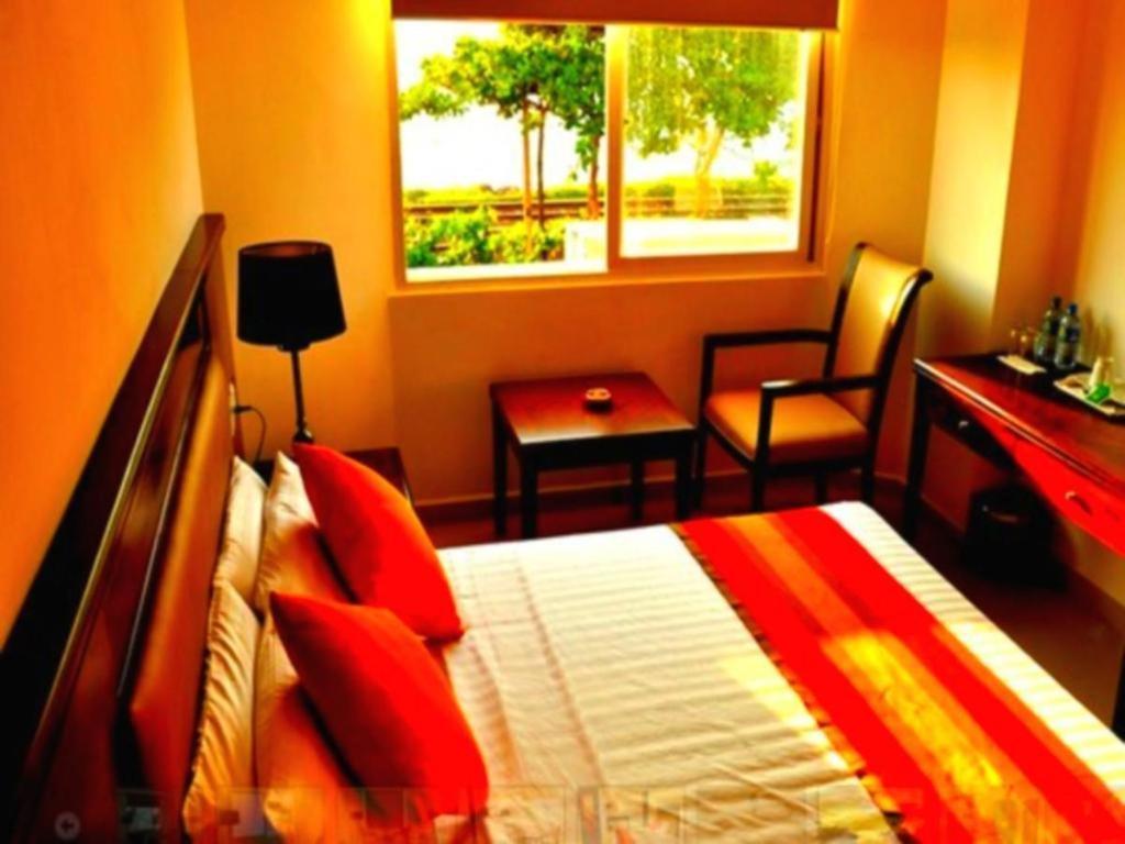 Sai Sea City Hotel Colombo Exterior photo