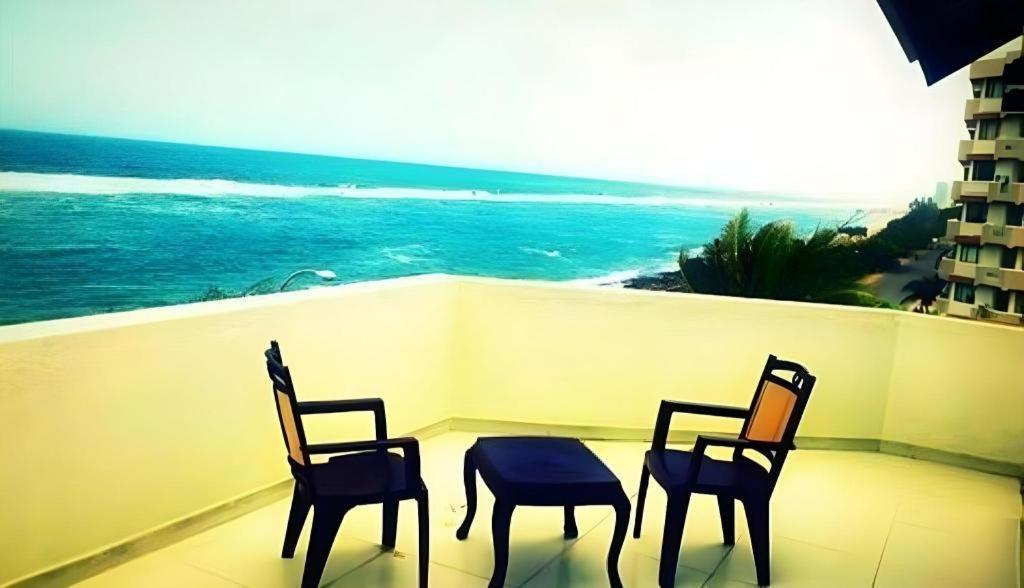 Sai Sea City Hotel Colombo Exterior photo